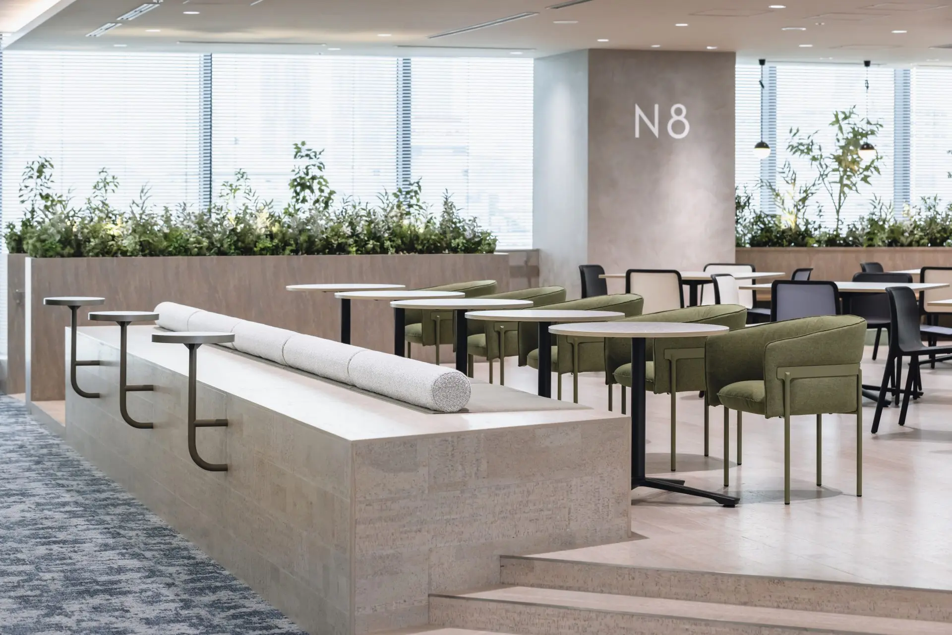 企業と個人、双方の成長を育む有機的なオフィス