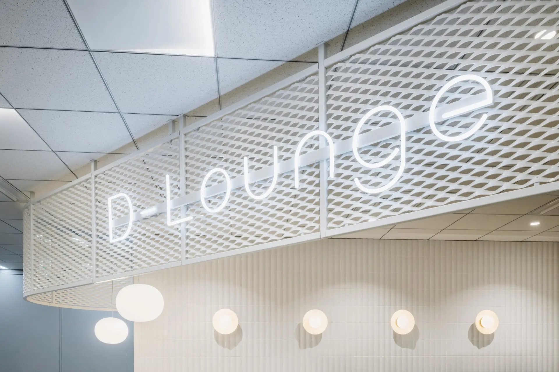 企業と個人、双方の成長を育む有機的なオフィス